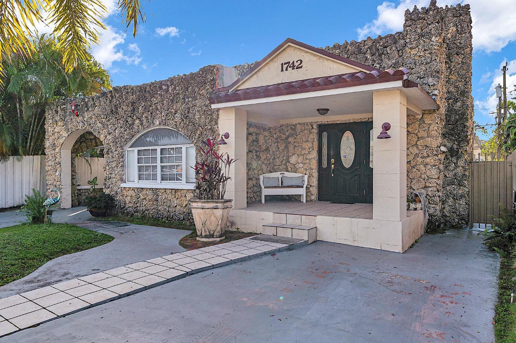 Private Room In Little Havana 마이애미 외부 사진