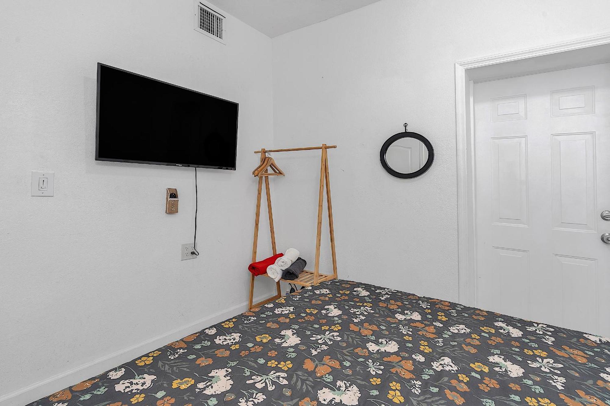 Private Room In Little Havana 마이애미 외부 사진